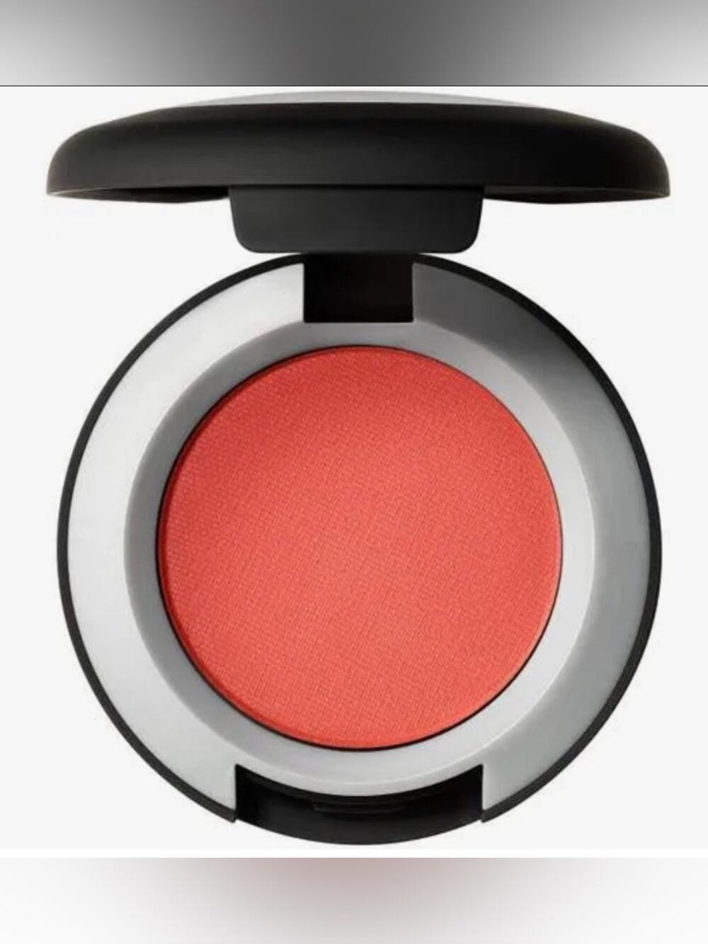 NEW MAC Cosmetics So Haute Right Now Powder Kiss Soft Matte Pigmented Eyeshadow
